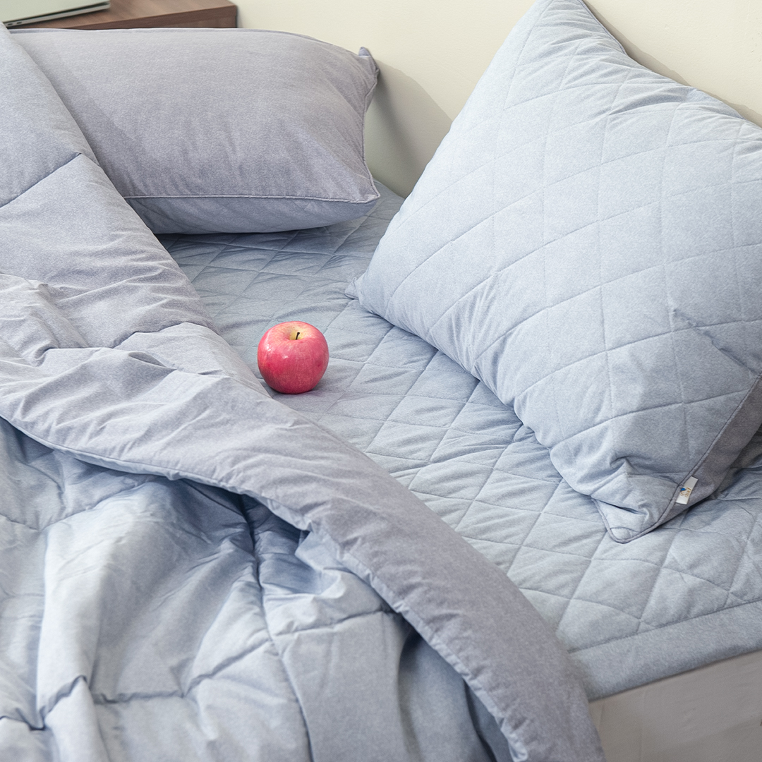 Chăn Chần Bông Eva Blue 1.5x2m | 2x2.3m