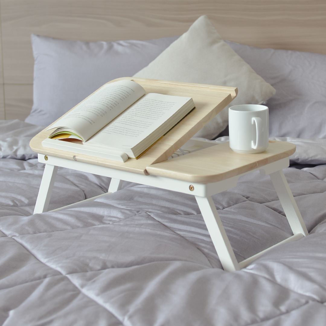 Liber Wood Table