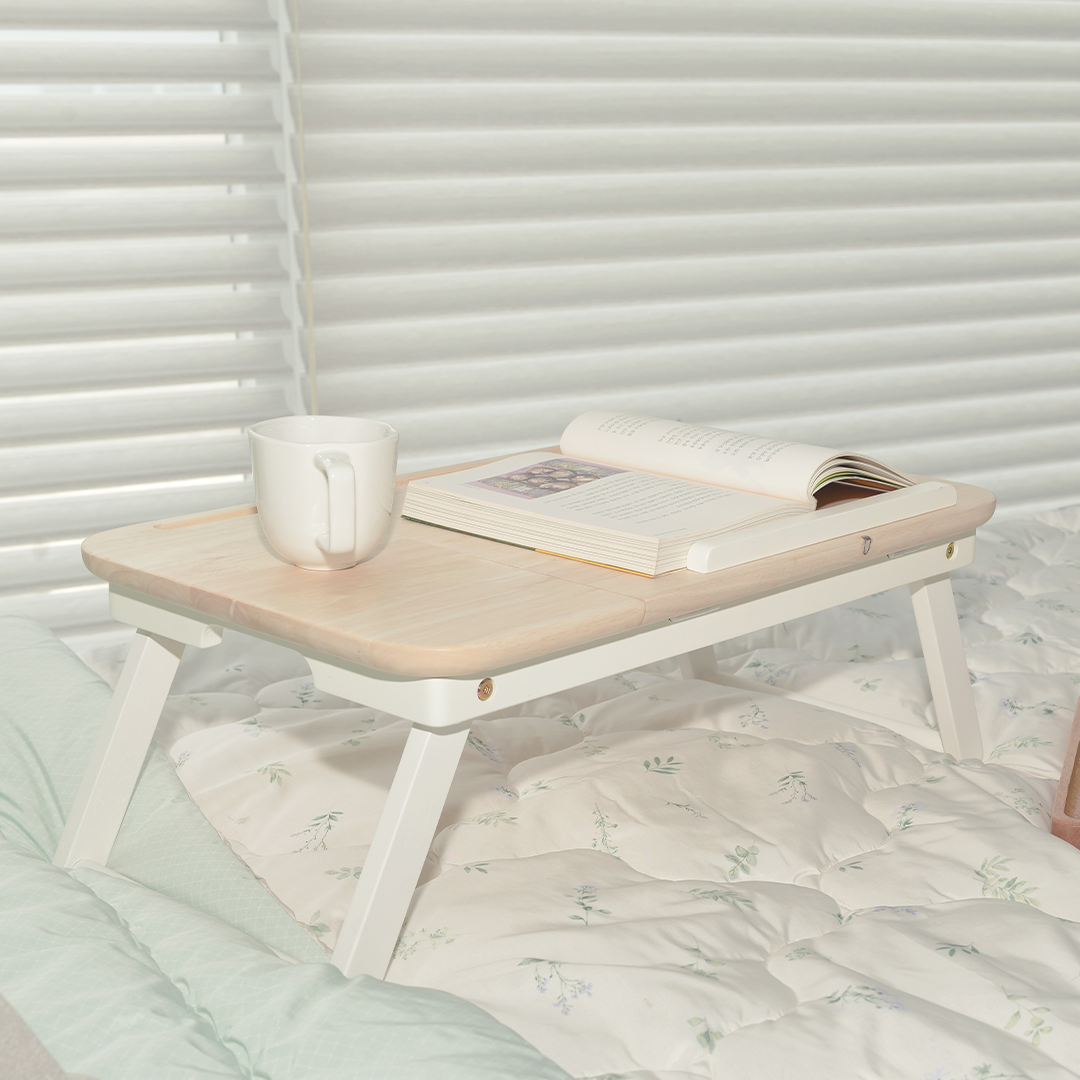 Liber Wood Table
